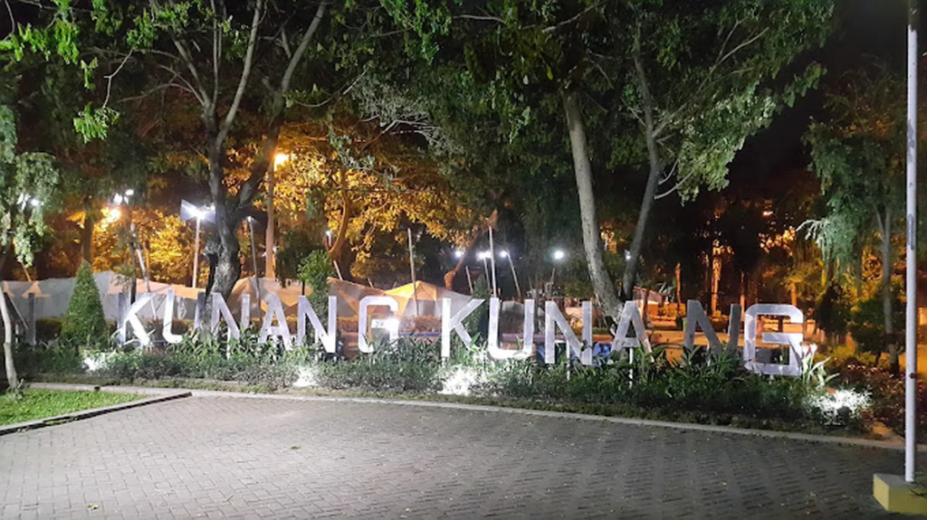 taman kunang kunang