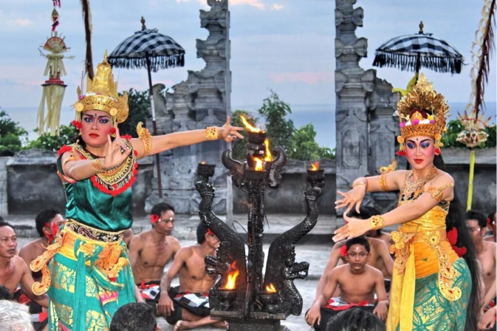 tari kecak