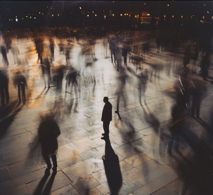 Sering Merasa Kesepian di Tengah Keramaian