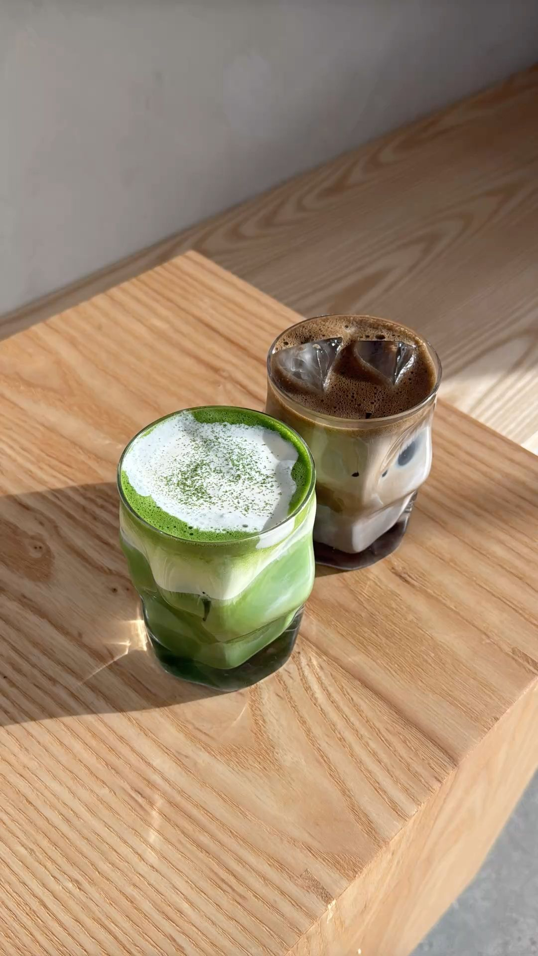 Hype Matcha vs Houjicha