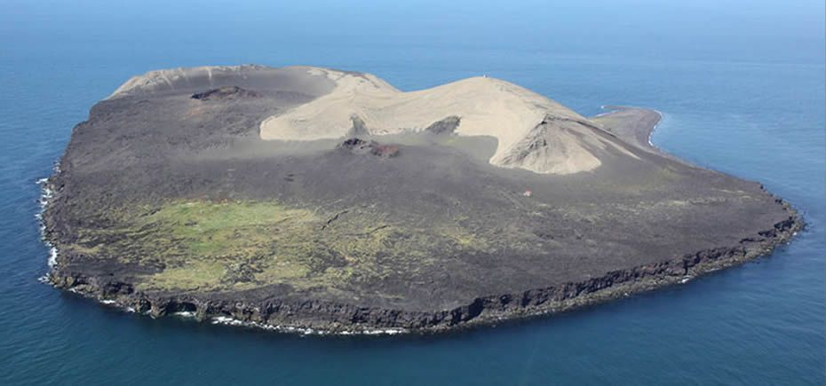 Pulau Surtsey